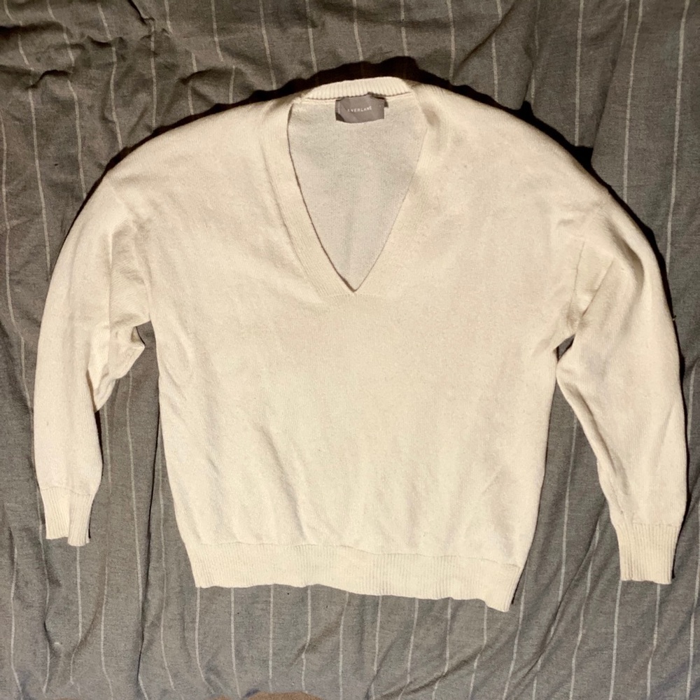 Like New Everlane Cashmere Oversized V Neck
